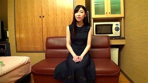 腹筋割れてるスレンダー美女と温泉旅館でこっそり生ハメエッチ！