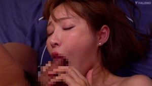 美巨乳人妻が変態男の神テクに犯されてアヘ顔絶頂痙攣アクメ