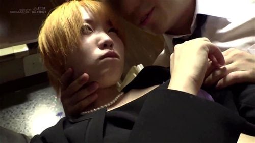 酔った淫乱ギャルが久しぶりに会った男たちと中出し昏睡レイプ！