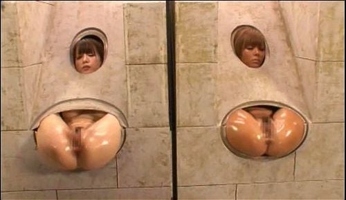 変態金持ちたちに買われた貧乏ギャルが尻穴に液体注がれて大噴射ww