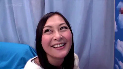 ムチムチ熟女がチンチン当てゲームに挑戦！間違ったら即ハメ罰ゲーム！